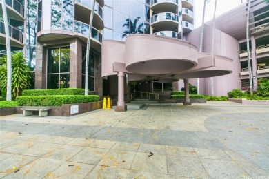 Beach Condo For Sale in Honolulu, Hawaii