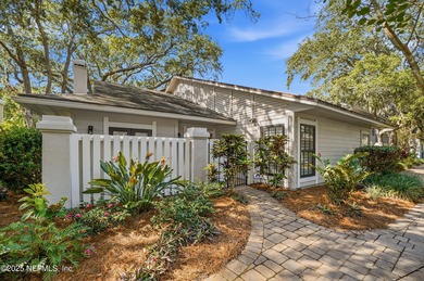 Beach Condo For Sale in Ponte Vedra Beach, Florida