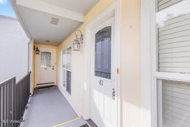 Beach Condo For Sale in Ocean Springs, Mississippi