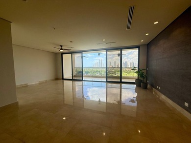 Beach Condo For Sale in Panama City, 