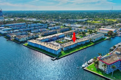 Beach Condo For Sale in North Palm Beach, Florida