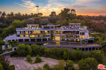 Beach Home Off Market in Los Angeles, California