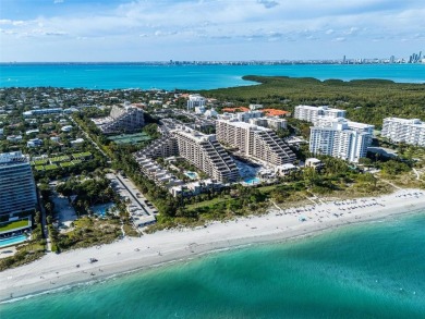 Beach Condo For Sale in Key Biscayne, Florida