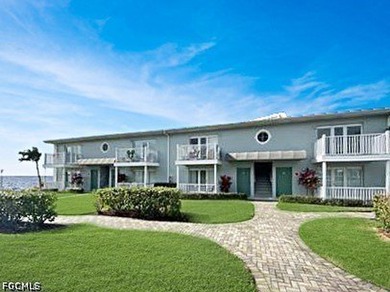 Beach Condo For Sale in North Fort Myers, Florida