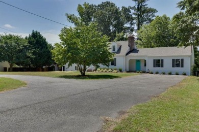 Beach Home For Sale in Yorktown, Virginia