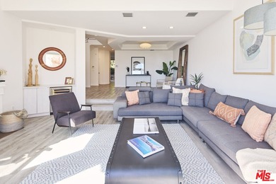 Beach Townhome/Townhouse For Sale in Malibu, California