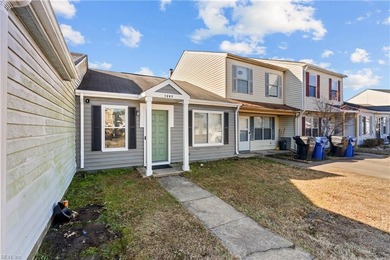 Beach Townhome/Townhouse For Sale in Virginia Beach, Virginia