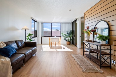 Beach Condo For Sale in Honolulu, Hawaii