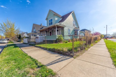 Beach Home Sale Pending in Benton Harbor, Michigan