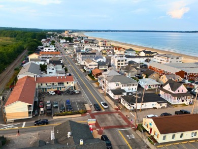 Beach Condo For Sale in Old Orchard Beach, Maine