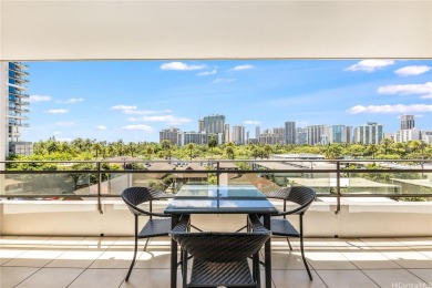 Beach Condo For Sale in Honolulu, Hawaii