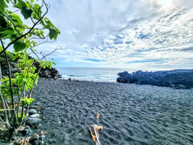 Beach Acreage For Sale in Captain Cook, Hawaii