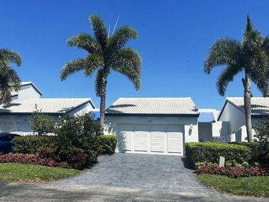 Beach Home For Sale in Boca Raton, Florida