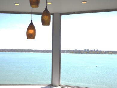 Beach Condo Sale Pending in Detroit, Michigan