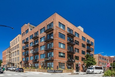 Beach Condo For Sale in Chicago, Illinois