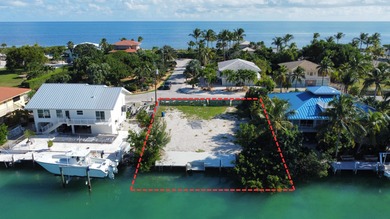 Beach Lot For Sale in Duck Key, Florida