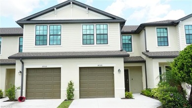 Beach Townhome/Townhouse For Sale in Fort Myers, Florida