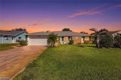 Beach Home For Sale in Fort Myers, Florida