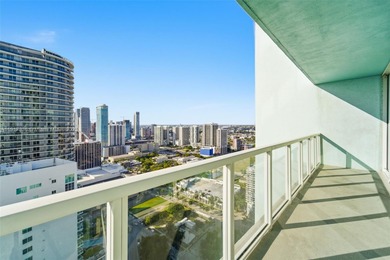 Beach Condo For Sale in Miami, Florida