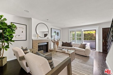 Beach Townhome/Townhouse For Sale in Santa Monica, California