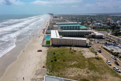 Beach Condo For Sale in Daytona Beach, Florida