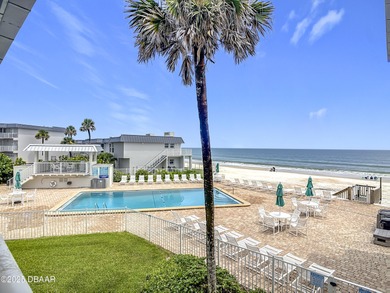 Beach Condo For Sale in New Smyrna Beach, Florida