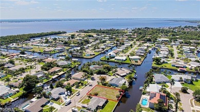 Beach Lot For Sale in North Fort Myers, Florida