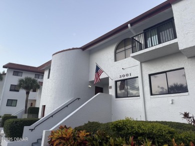 Beach Condo For Sale in New Smyrna Beach, Florida