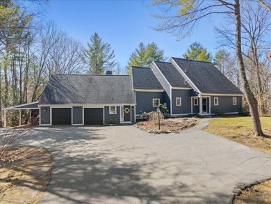 Beach Home For Sale in Saco, Maine