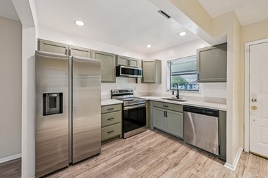 Beach Condo For Sale in Tamarac, Florida