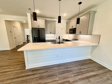 Beach Condo For Sale in Chesapeake, Virginia