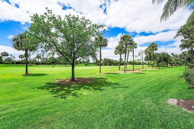 Beach Home Sale Pending in Palm Beach Gardens, Florida
