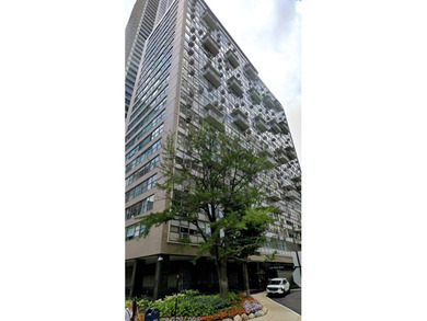 Beach Condo For Sale in Chicago, Illinois