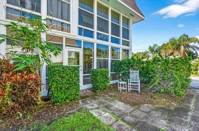 Beach Condo For Sale in Vero Beach, Florida