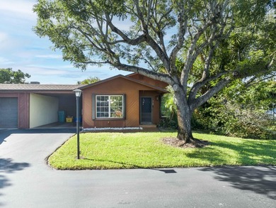 Beach Home For Sale in Boynton Beach, Florida