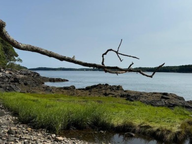 Beach Lot For Sale in Harpswell, Maine