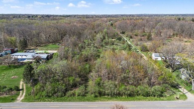 Beach Acreage Active Under Contract in Benton Harbor, Michigan