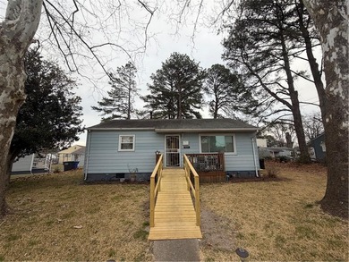 Beach Home For Sale in Portsmouth, Virginia