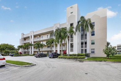 Beach Condo For Sale in Sunrise, Florida