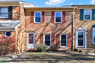 Beach Townhome/Townhouse For Sale in Virginia Beach, Virginia