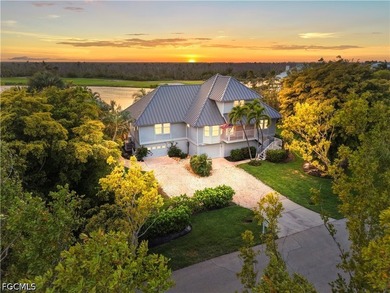 Beach Home For Sale in Sanibel, Florida