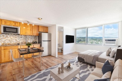 Beach Condo Active Under Contract in Aiea, Hawaii