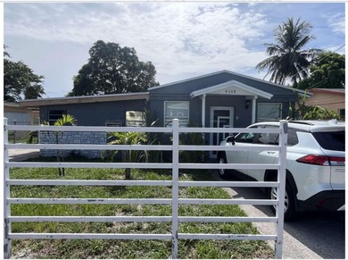 Beach Home For Sale in West Palm Beach, Florida