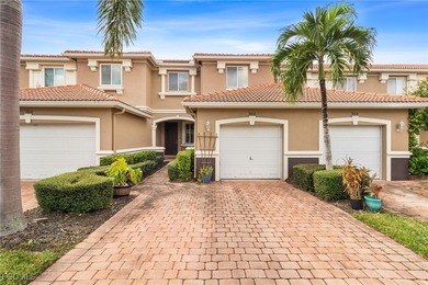 Beach Townhome/Townhouse For Sale in Fort Myers, Florida