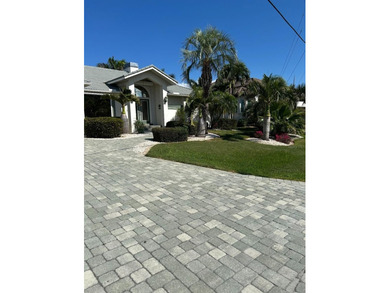 Beach Home Sale Pending in Punta Gorda, Florida