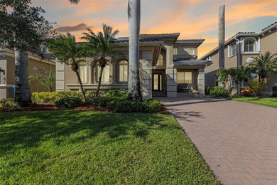 Beach Home For Sale in Fort Myers, Florida