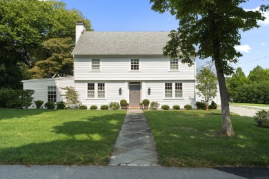 Beach Home For Sale in Old Lyme, Connecticut