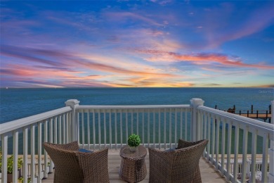 Beach Townhome/Townhouse For Sale in St. Petersburg, Florida
