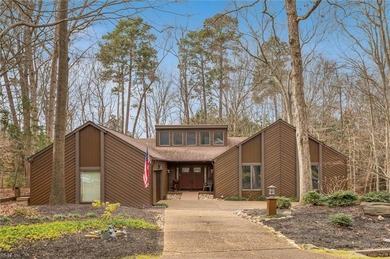Beach Home For Sale in Yorktown, Virginia