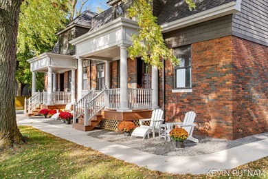 Beach Home For Sale in Saint Joseph, Michigan